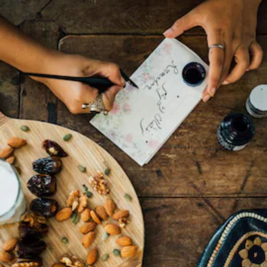 From Mini Bites To Ladoos: Grab Delicious Date Snacks For Ramadan 2026
