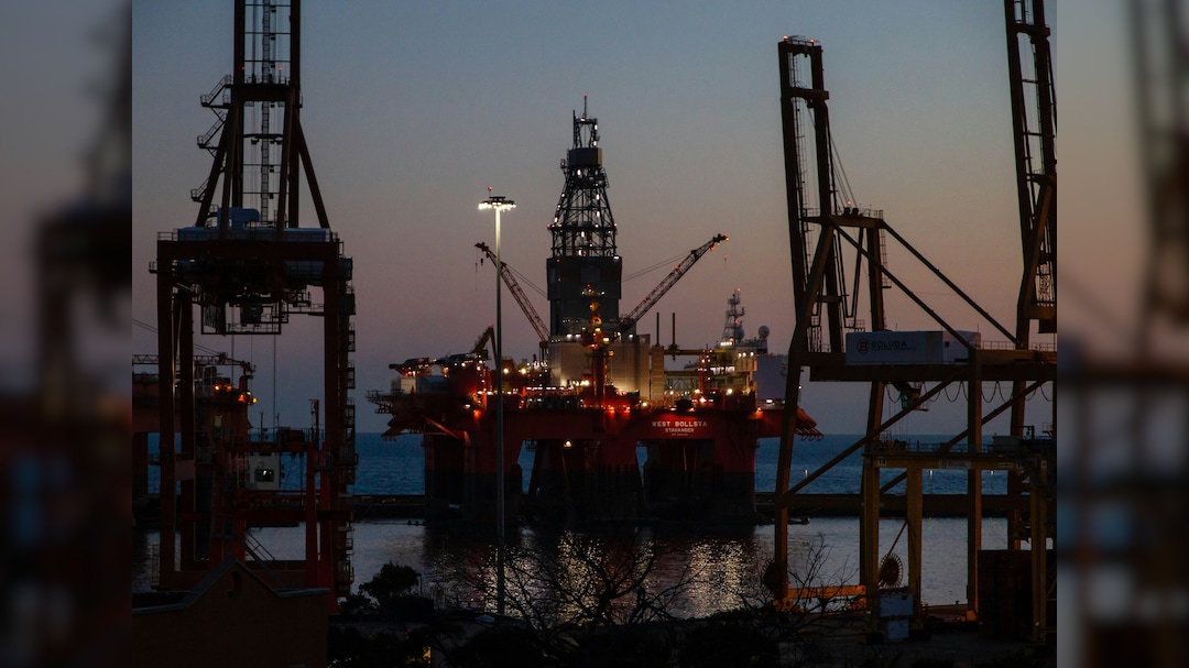 Oil Prices Climb Higher Ahead Of Geneva Talks On Iran Nuclear Pact