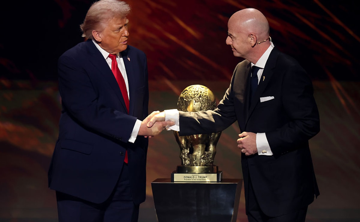 "He Deserves It": FIFA President Infantino Defends Giving Peace Prize To Donald Trump