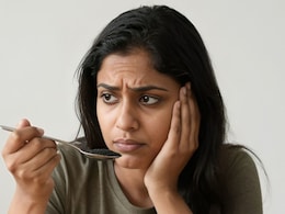 Can Eating A Teaspoon Of Black Sesame Seeds Or Kala Til Reverse PCOS-Led Hair Loss And Acne?
