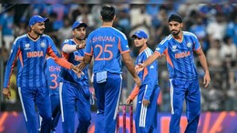 Ind vs USA : भारताचे फलंदाज मावळले, पण 'सूर्या' तळपला, वानखेडेत अमेरिकेला पराभवाची धूळ चारली