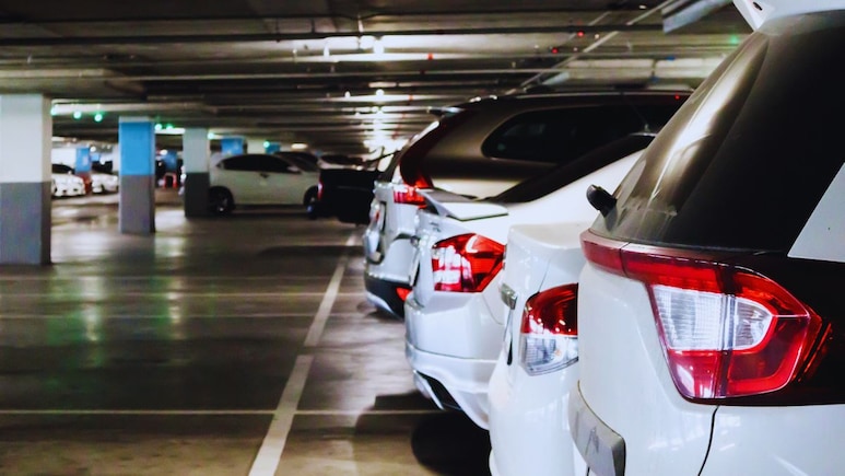 Pune News : कारला स्पर्शही करीत नाही, हायटेक चोरांमुळे पुणेकरांचं टेन्शन वाढलं; काय काळजी घ्याल?