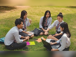 12वीं के टॉपर्स को ही एडमिशन देते हैं दिल्ली के ये बड़े कॉलेज, इतनी जाती है कटऑफ