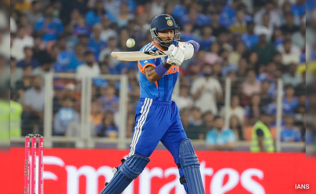 T20 World Cup 2026: हार्दिक पंड्या के 'विराट' छक्के ने लूटी महफिल, कोच गौतम गंभीर भी नहीं कर पाए यकीन, रिएक्शन वायरल