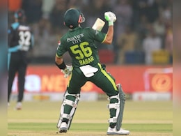 PAK vs NZ: इन धुरंधरों से सजी है दोनों टीमों की प्लेइंग XI! पिच क्या खिलाएगी गुल? मैच से पहले जानें सबकुछ