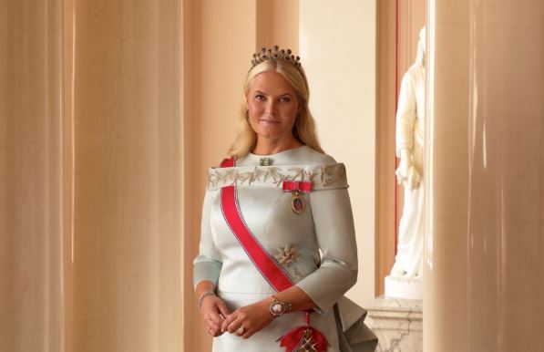 नॉर्वे की राजुकमारी के बेटे पर रेप का आरोप, पुलिस ने किया गिरफ्तार लेकिन...जानिए राजपरिवार की 'स्कैंडल कहानी'