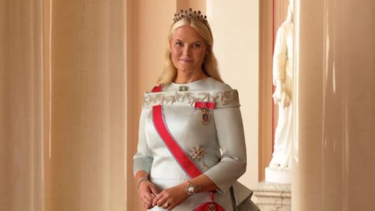 नॉर्वे की राजुकमारी के बेटे पर रेप का आरोप, पुलिस ने किया गिरफ्तार लेकिन...जानिए राजपरिवार की 'स्कैंडल कहानी'