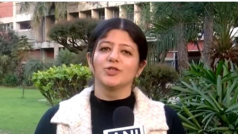 चार बार फेल होने के बाद बनीं UGC-NET टॉपर, दीक्षा ने बताया क्यों नहीं मानी हार