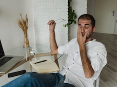 Doctor Explains Why Dry Eye Symptoms Linger After Peak Winter Ends