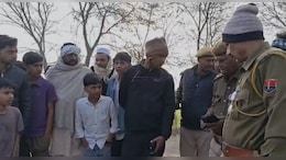 अलवर में 8 महीने की बच्&zwj;ची का म&zwj;िला भ्रूण, पॉल&zwj;िथ&zwj;िन में ल&zwj;िपटा झाड़&zwj;ियों में पड़ा था&nbsp;