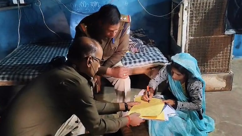 प्यार में अंधी मां ने प्रेमी से कराई 9 साल की बेटी की हत्या, खुद ही पहुंची थाने FIR लिखाने