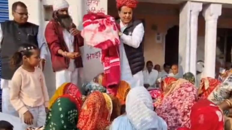 मुस्लिम महिला का नाम पूछा और वापस ले लिया कंबल, बीजेपी नेता जौनपुरिया का वीडियो वायरल&nbsp;