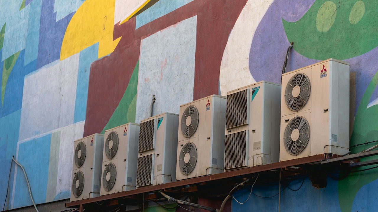 Which Lloyd 1.5 Ton 3 Star  AC do you want to upgrade this summer?