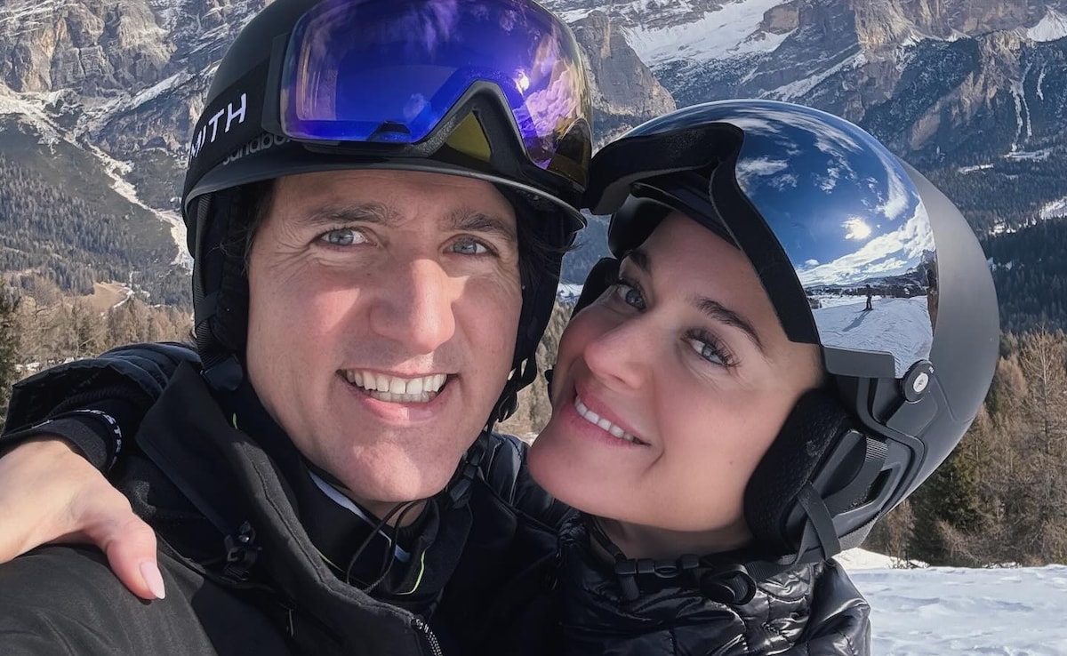 Katy Perry And Justin Trudeau Spend A White Winter Together In Viral Holiday Album