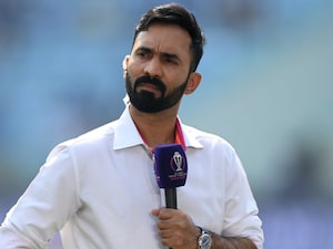 "You Fossils Complained": Karthik Rips Into England Greats Over Paks Exit
