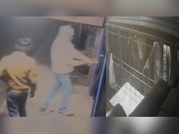 एमपी में शराब लवर बदमाशों ने ठेके पर मांगा डिस्काउंट, मना किया तो सेल्समैन को मार दी गोली