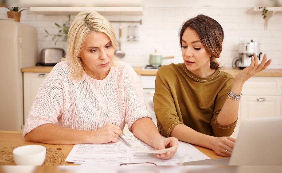 Pension Rules 2026: क्या बेटियां पेंशन की हकदार हैं? जानें सरकार के नियम