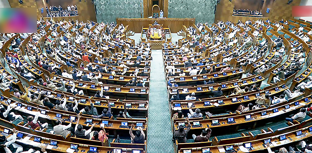 Parliament LIVE: लोकसभा में खत्&zwj;म हुआ गतिरोध, बजट पर चर्चा की शशि थरूर ने की शुरुआत