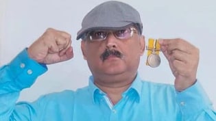 पूर्व IPS अधिकारी अमिताभ दास गिरफ्तार, पटना NEET छात्रा मामले में CM के बेटे का लिया था नाम