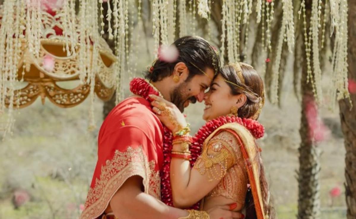 रश्मिका मंदाना बनीं मिसेज देवरकोंडा, पति ने शेयर की 11 फोटो, चौथी में दिखा प्यार तो आठवीं में नजर आए आंसू