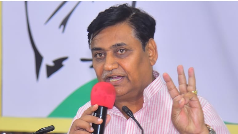 Rajasthan Politics: अब हर 3 महीने में होगी कांग्रेस नेताओं की 'परीक्षा'! डोटासरा ने बनाया खास 'कनेक्ट सेंटर'