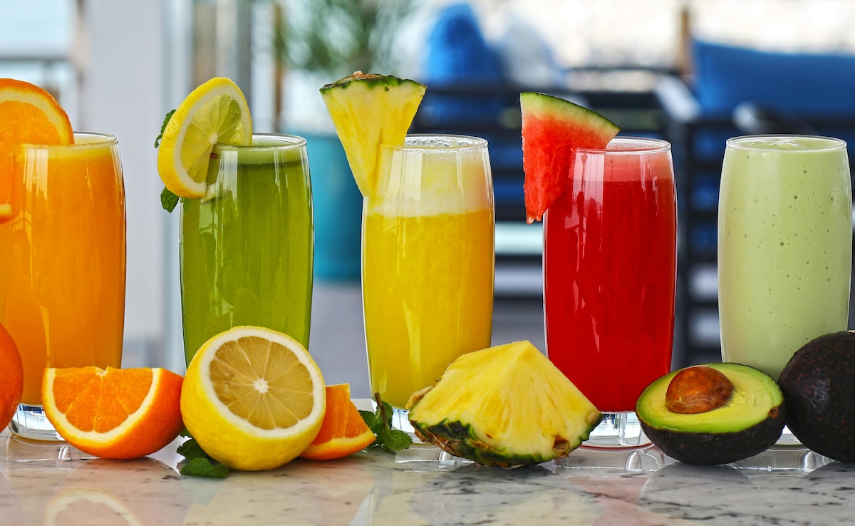 Ramzan Iftar Drinks 2026: इफ्तार में पिएं ये आसानी से बनने वाली हेल्दी ड्रिंक्स, दिनभर की थकान होगी दूर