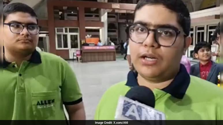 शक्ल के साथ अक्ल भी एक जैसी, JEE Main रिजल्ट में जुड़वां भाइयों ने मचाया धमाल