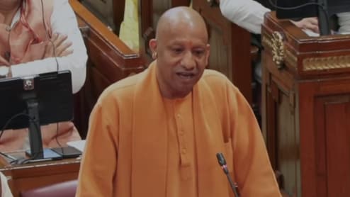 यूपी के फायदे के लिए सिंगापुर और जापान जा रहे  योगी आदित्यनाथ?  जानिए क्या है कार्यक्रम