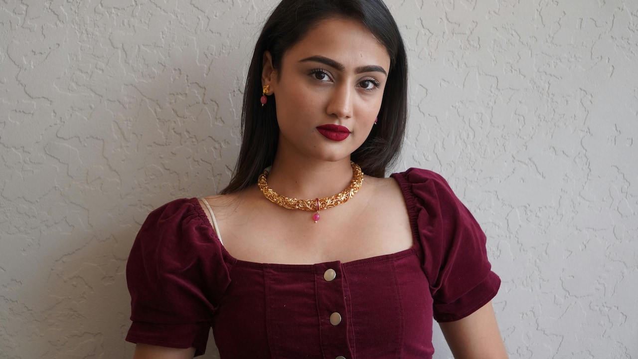 Go for peplum styles, wrap tops, fitted bodices, or smocked waists that add structure to your body; Photo Credit: Pexels