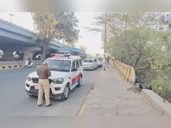 दिल्लीः प्लाईओवर पर खड़ी कार में मिले 3 लोगों के शव, एक महिला दो पुरुष, फैली सनसनी