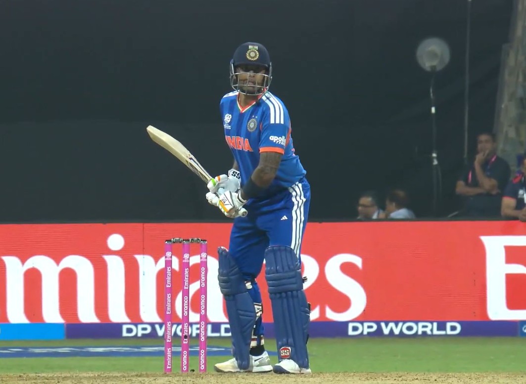 सूर्यकुमार यादव का डबल धमाका, बाबर का रिकॉर्ड किया ध्वस्त, रोहित, विराट, धोनी के क्लब में मारी एंट्री