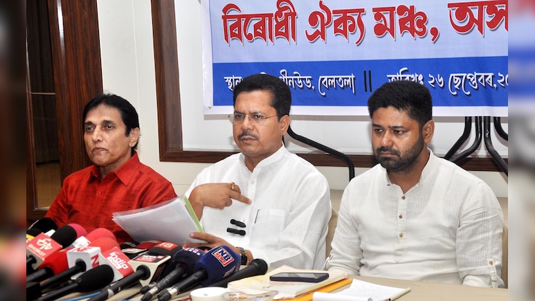 असम: भूपेन बोरा के इस्तीफे पर सस्पेंस कायम, यहां जानिए कांग्रेस से नाराजगी की इनसाइड स्टोरी