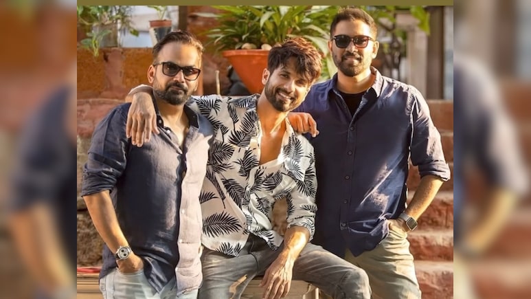 Shahid Kapoor Confirms <i>Farzi</i> Season 2: "The Fakers Are Back At It"