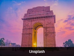 Delhi Set For Pleasant Weekend Before Light Rain Early Next Week