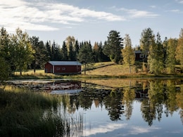 Which Country Is Known As The 'Land Of A Thousand Lakes'