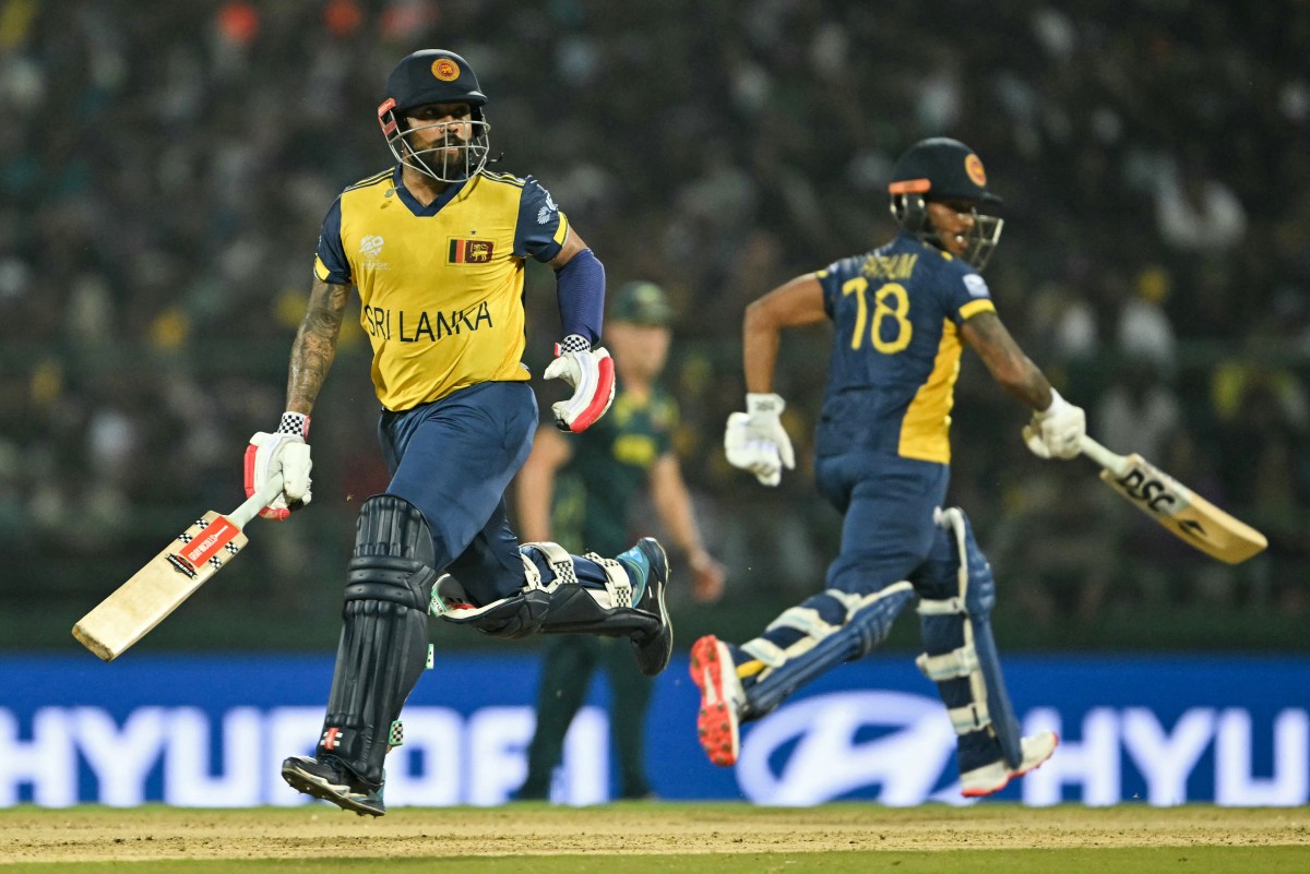 Australia vs Sri Lanka Match Live Score: ऑस्ट्रेलिया वर्ल्ड कप से बाहर होने की कगार पर, श्रीलंका को 58 में चाहिए 87