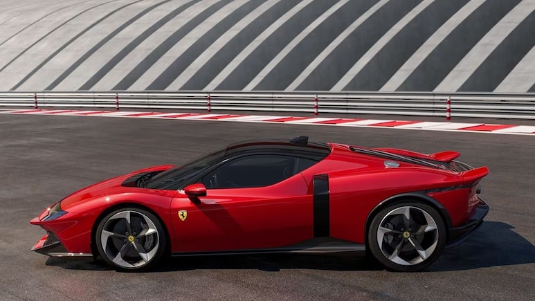 भारत में गर्दा उड़ाने आ रही 10 करोड़ की सुपरकार, लॉन्च से पहले देख लें खास तस्वीरें