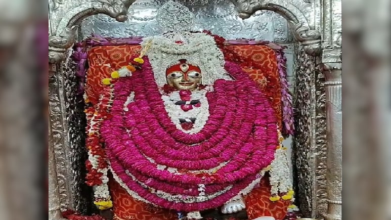 बनारस में है मां संकटा मंद&zwj;िर, वनवास के समय पांडवों ने की थी यहां पूजा-अर्चना