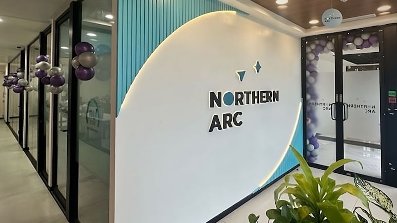 Northern Arc Capital Shares Surge 8% After Stellar Q4 &mdash; Should You Buy, Sell Or Hold?