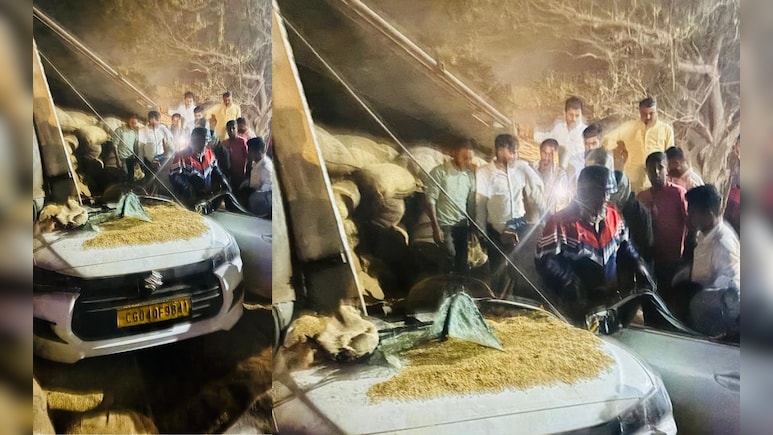 Raipur Accident: रायपुर में भयंकर एक्&zwj;सीडेंट, कार पर पलटा धान से भरा ट्रक, 2 की मौत