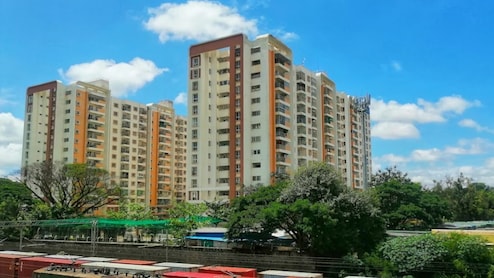 Bengaluru Landlord Asks For 1 Month's Rent Just To Show Property: "Is This Some Scam?"