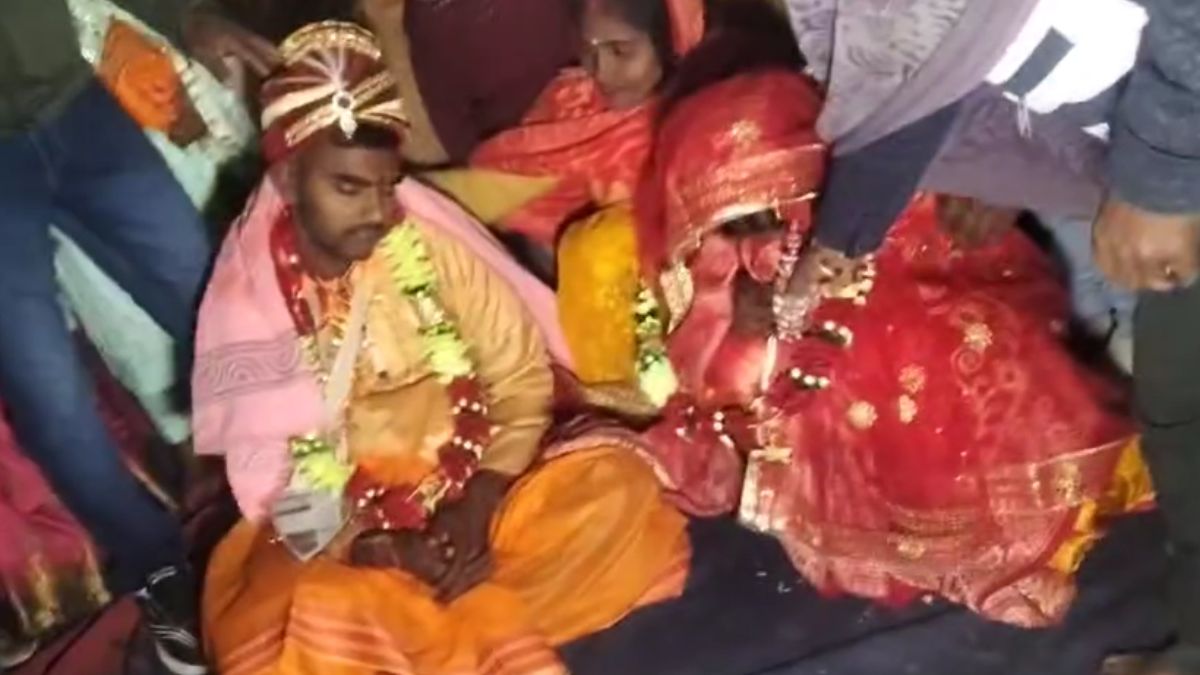 बिहार पुलिस भर्ती की कर रहा था तैयारी, लाइब्रेरी जाते वक्त लोगों ने करा दिया &lsquo;पकड़ौआ विवाह&rsquo;, VIDE0