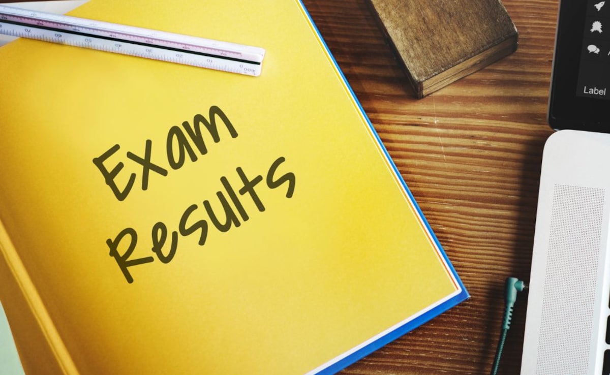 BSEB Result  : 2025 के मुकाबले 2026 के टॉपर्स ने गाड़े सफलता के झंडे, 3 अंक की बढ़त के साथ बनाया नया रिकॉर्ड