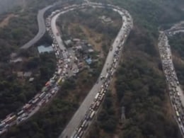 Stuck In Mumbai-Pune Expressway Jam And Paid Toll? MSRDC Announces Refund - Details