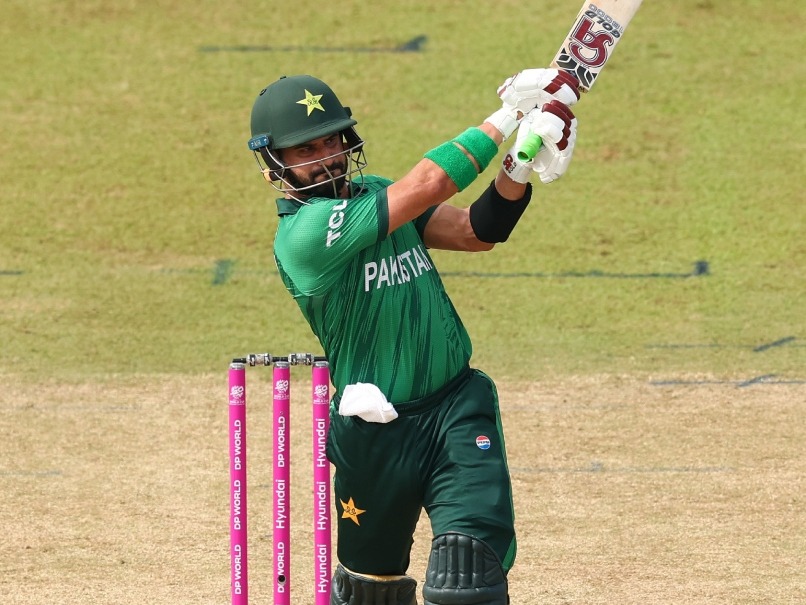 Pakistan vs Namibia&nbsp;LIVE Score: फ़रहान के नाबाद शतक से पाकिस्तान ने नामीबिया को दिया 200 का लक्ष्य