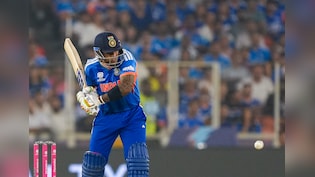 IND vs SA LIVE Score, T20 World Cup Super 8: भारतीय पारी लड़खड़ाई, 51 पर आधी टीम लौटी पवेलियन, हार्दिक से उम्मीद