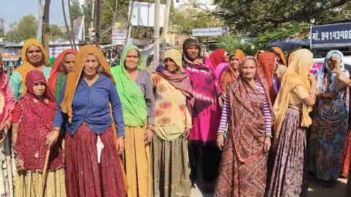 Rajasthan: जौनापुरिया के बाद अब कांग्रेस ने बुलाया महिलाओं को कंबल देने, वहां हो गई दूसरी कहानी