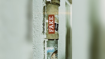 Fake Job Banner At Navi Mumbai Airport Near Sion Station Removed After Media Report