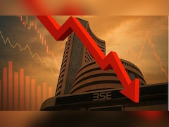 Market Closing: सेंसेक्स 900 से ज्यादा तो निफ्टी 25,200 के नीचे, हफ्ते के आखिरी दिन मार्केट में बड़ी गिरावट