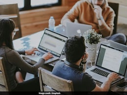 Workplace Boundaries: ऑफिस में भूलकर भी न शेयर करें ये 4 बातें